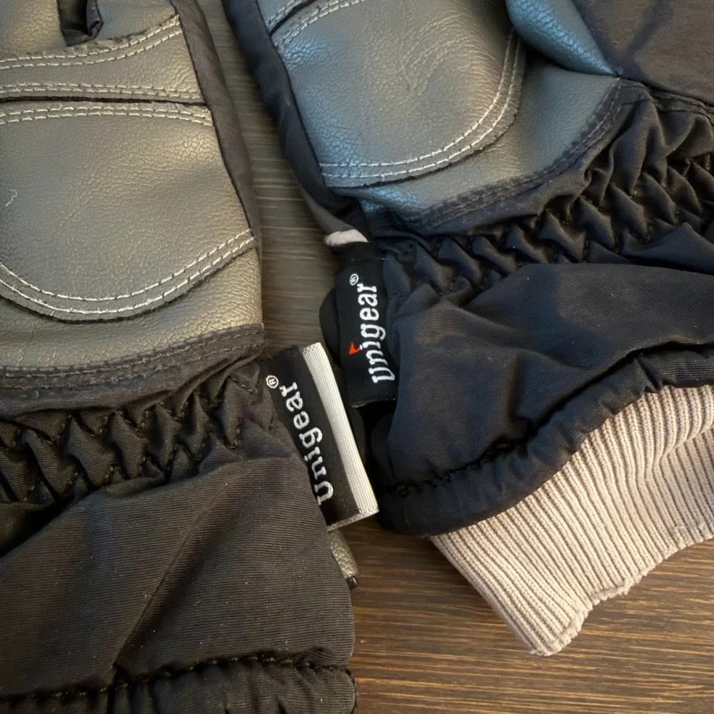 EUC. Youth Large Unigear Winter Gloves
